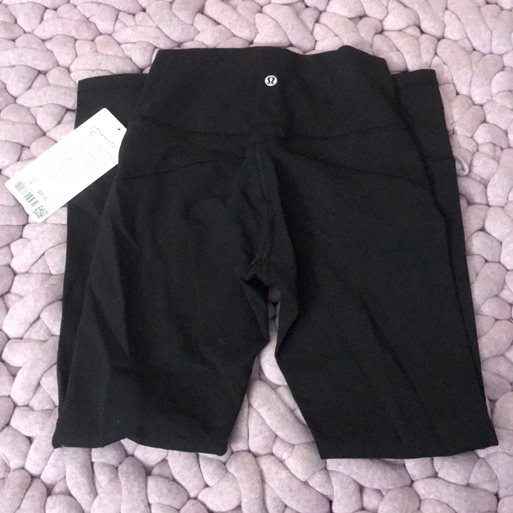 Brand New with Tags Lululemon in movement 7/8